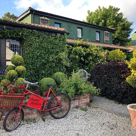 Danny Minnies Country House Annagry Exterior photo