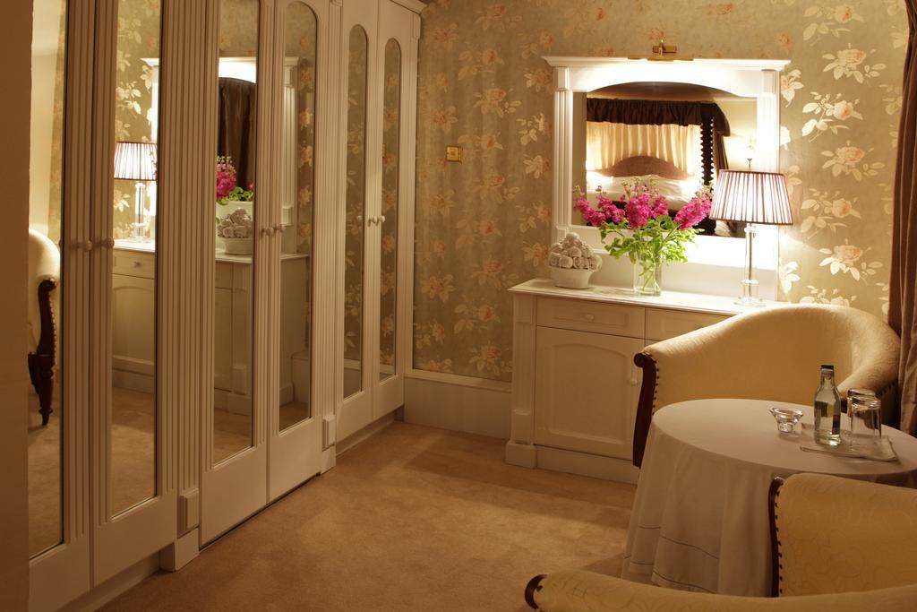 Danny Minnies Country House Annagry Room photo